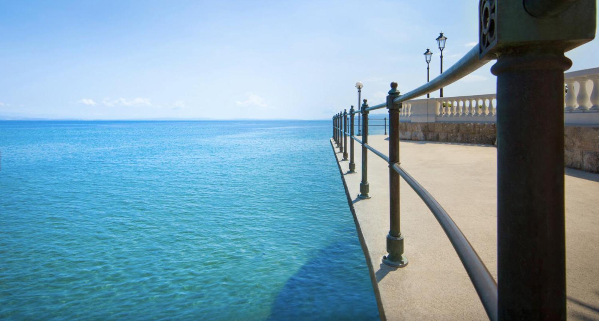 Artspace Location-Opatija-3 Bedroom House With Rooftop Garden By Beach Ngoại thất bức ảnh